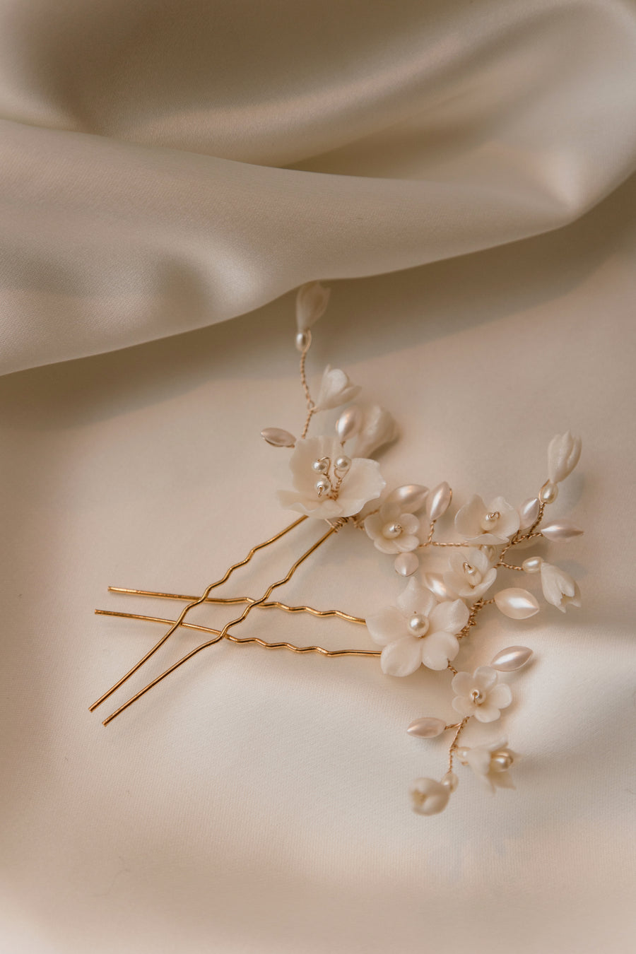 Nadia Flower and Pearl Bridal Pins