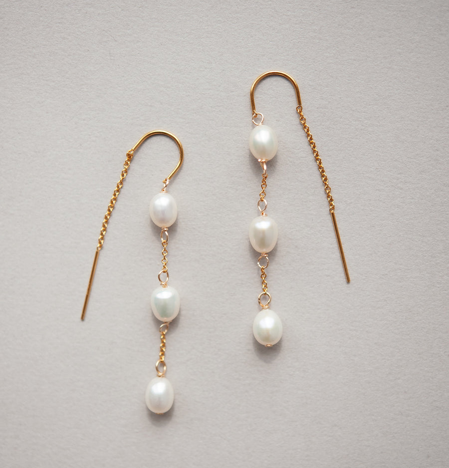 Freshwater pearl bridal earrings by Joanna Bisley Designs.