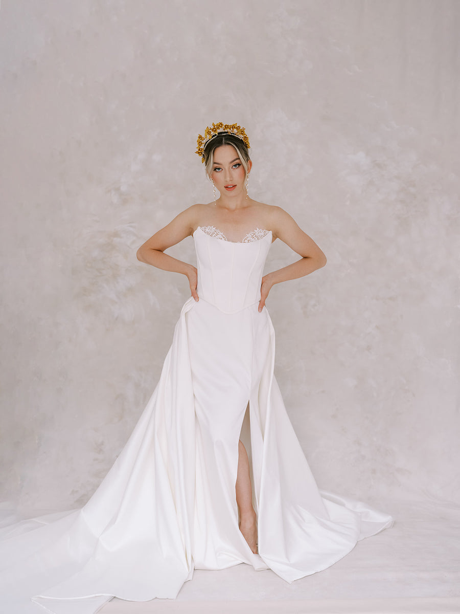 Bridal Crown White Wedding Dress With Rose Gold White Pink A Line Wedding Dress Lace Appliques Bridal Crown White Wedding Dress With Rose Gold White Pink A Line Wedding Dress Lace Appliques