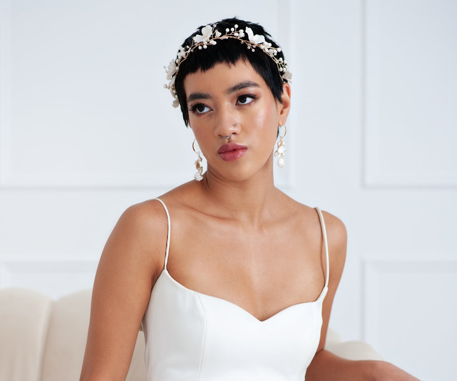 Bride wearing freshwater and keshi pearl earrings by Joanna Bisley Designs. 