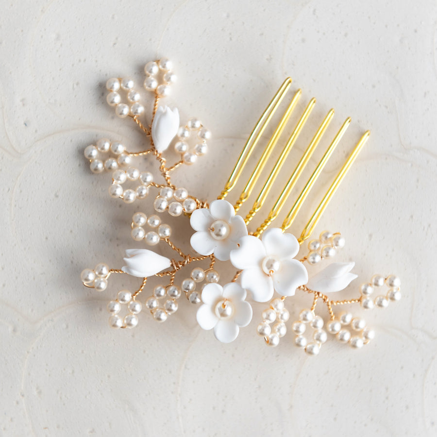 Robyn Pearl and Flower Mini Comb