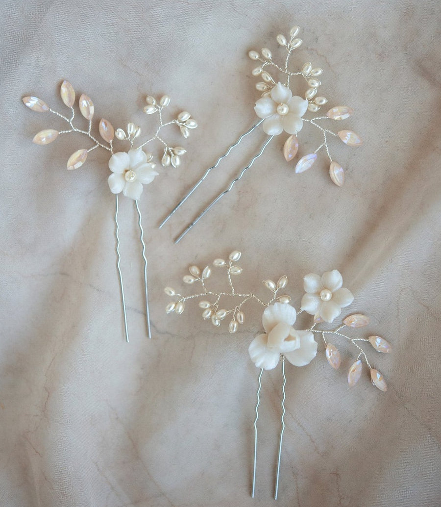 Set of 3 bridal hairpins with pearls and blush crystals 